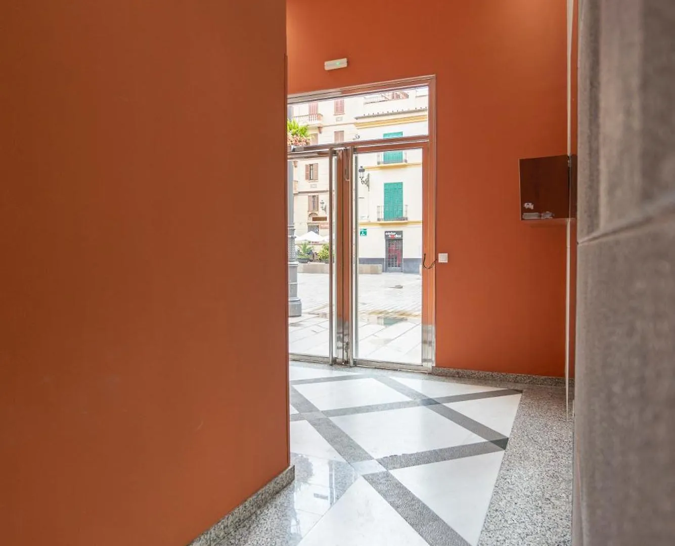 Teatro Plaza Apartments Malaga