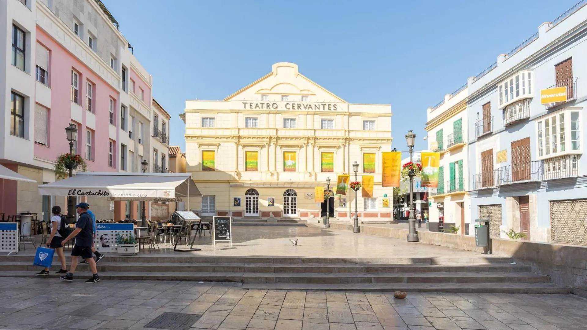 Teatro Plaza Apartments location