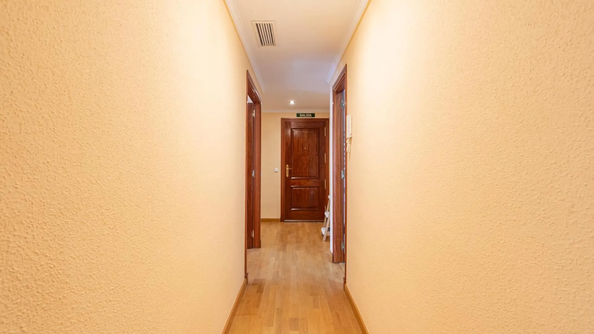 Teatro Plaza Apartments Malaga