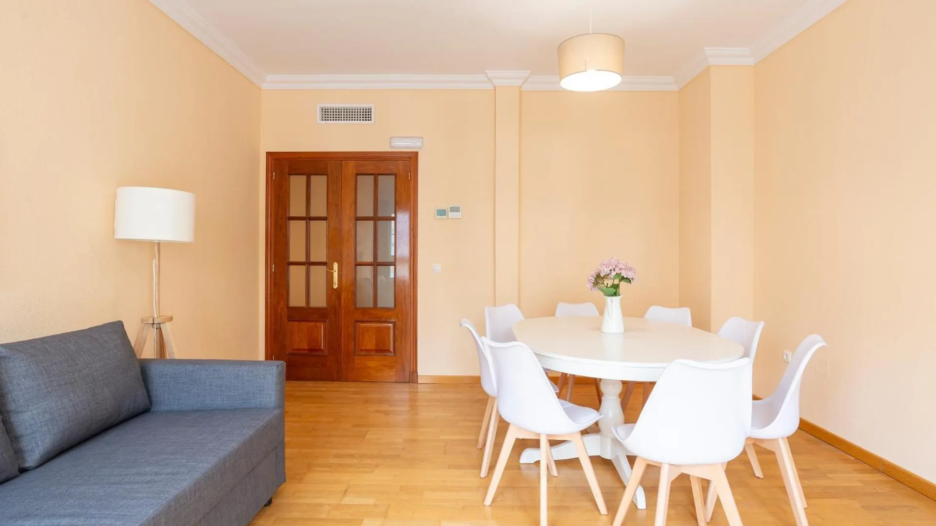 Teatro Plaza Apartments Málaga